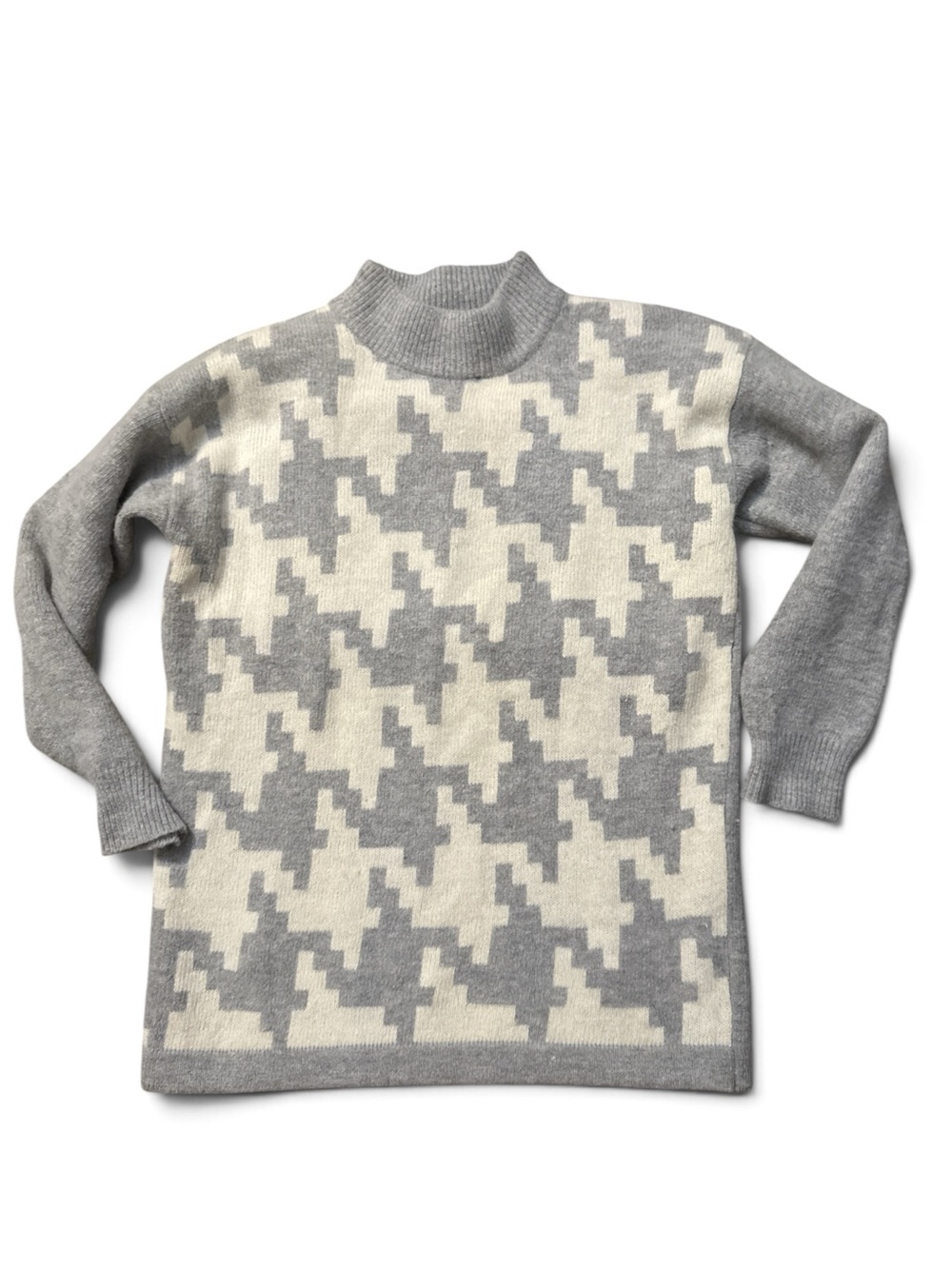 Dana Brooke Petites Vintage Lambswool Angora Geometric Sweater Gray